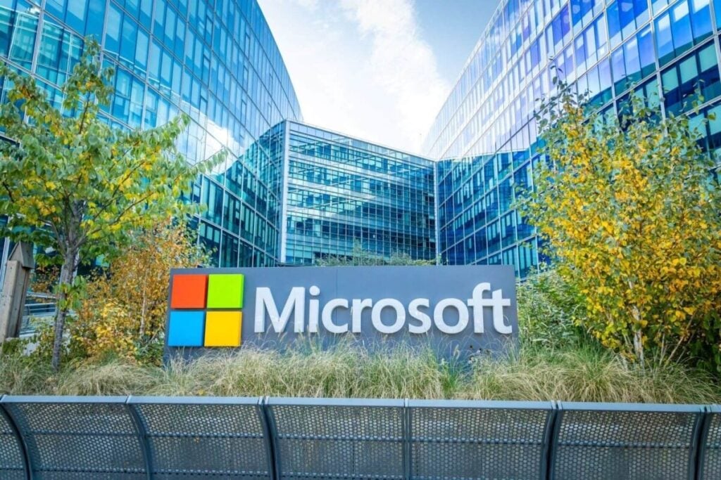 Microsoft (MSFT) Hits Decade-Low Valuation Despite Surging AI Revenue – A Buying Opportunity?