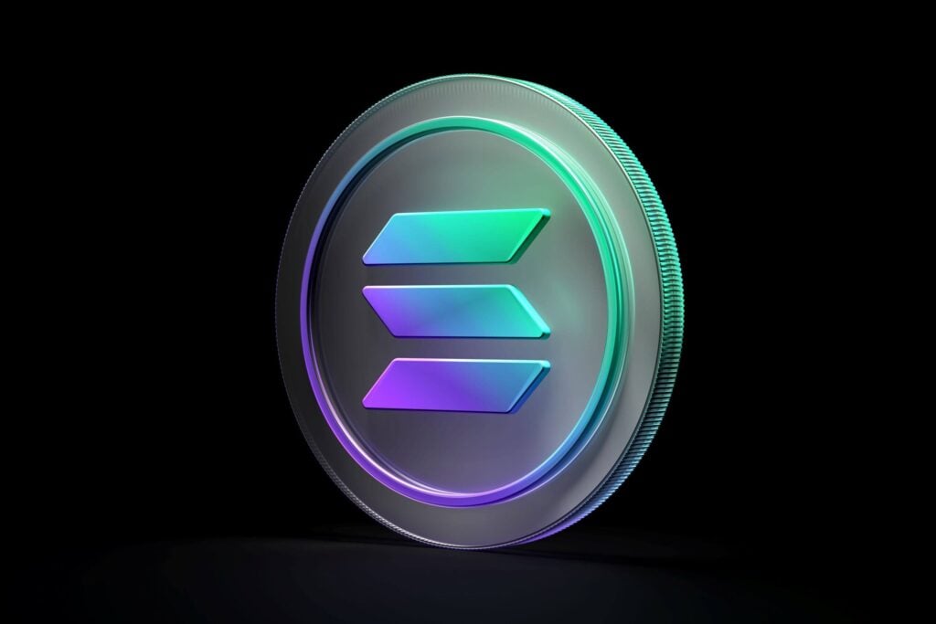 Solana (SOL) Shows First Bullish Technical Signal in Months as Grayscale Analyst Eyes Entry Point